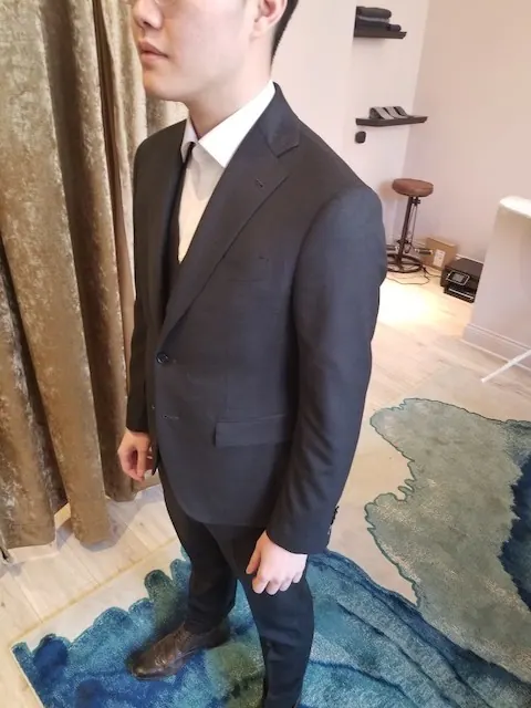 Clients tailoring photograph