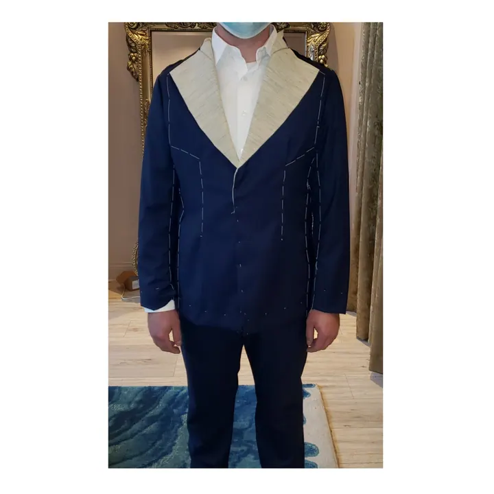 Clients tailoring photograph