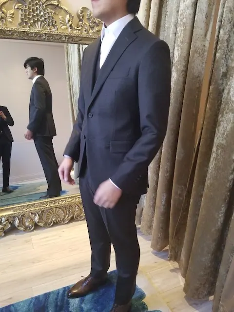 Clients tailoring photograph