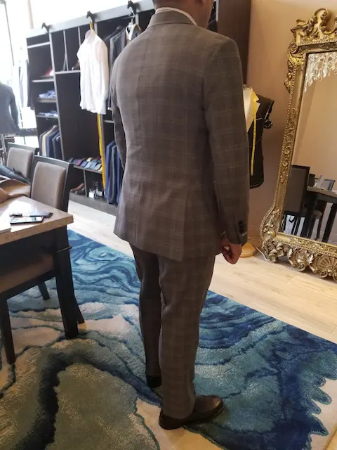 Clients tailoring photograph