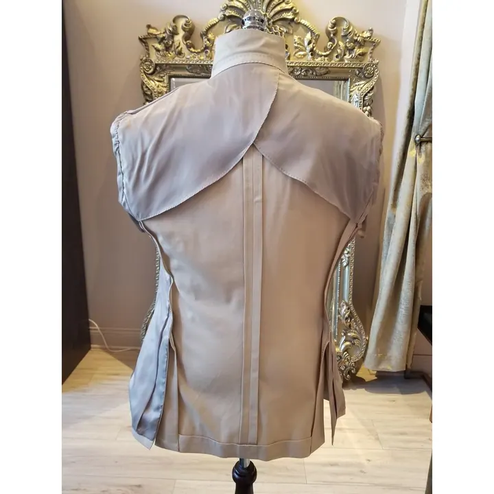 Details tailoring photograph
