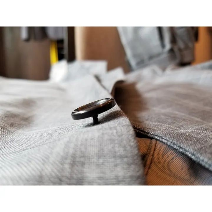 Details tailoring photograph