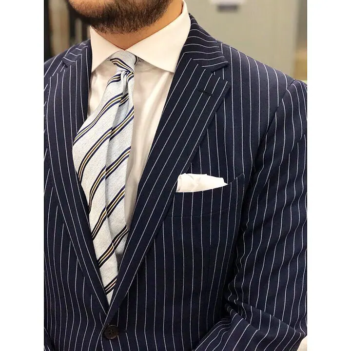 Details tailoring photograph