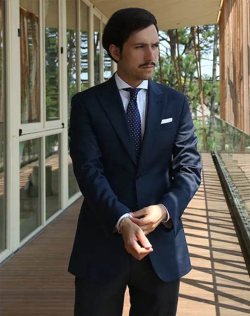 Suits tailoring photograph