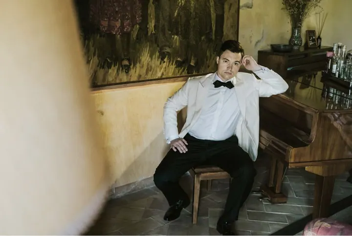 Wedding tailoring photograph